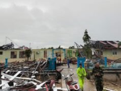 Angin Puting Beliung Hantam Sekolah di Api-Api, Warga Gotong Royong Bersihkan Puing