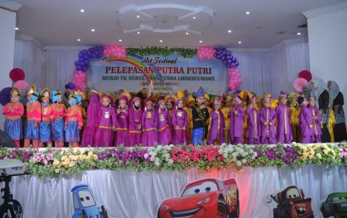 Lebih dari Sekadar Hiburan, Pentas Seni TK Nurul Iman Lhokseumawe Jadi Wadah Latih Mental Anak
