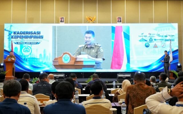 Wagub Erwan Dorong Pelaku Jasa Konstruksi Semakin Profesional dan Berorientasi Kualitas Pekerjaan
