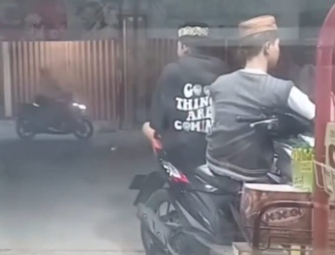 Diduga Salah Sasaran, Dua Remaja Jadi Korban Pengeroyokan dan Motor Dirampas di Klari Karawang