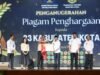 Wali Kota Tebing Tinggi Terima Penghargaan Dari Kementerian Hukum RI