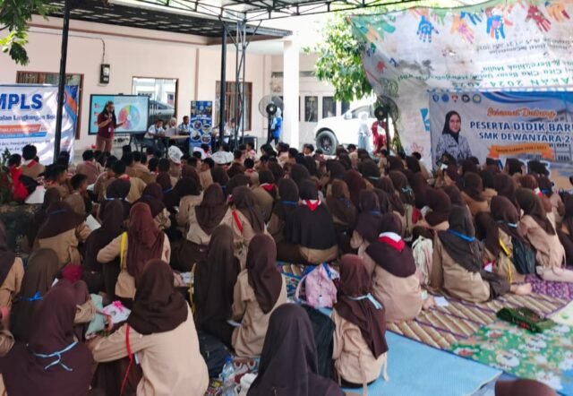 Cegah Narkoba Lewat Kesadaran Jati Diri, Battra SN dan Indigenous Kesadaran Nusantara Edukasi Siswa Baru di Cikarang