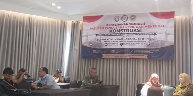 Saatnya Ekonomi Rakyat Bergerak