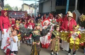 TK Aisyiyah XI Gelar Jalan Sehat dan Lomba untuk Bentuk Generasi Hebat Berjiwa Nasionalis
