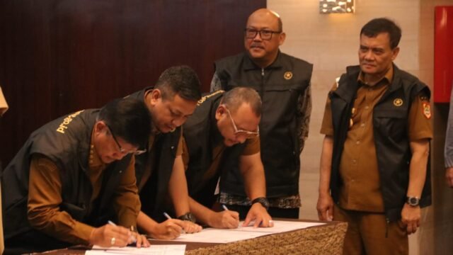 Kepala Daerah se-Jawa Tengah Tandatangani Komitmen Pencegahan dan Percepatan Penurunan Stunting