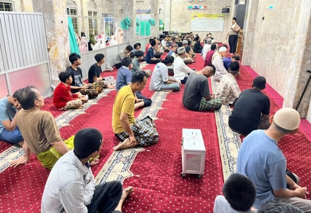 Karo Logistik Polda Sumbar Pimpin Kegiatan Subuh Keliling