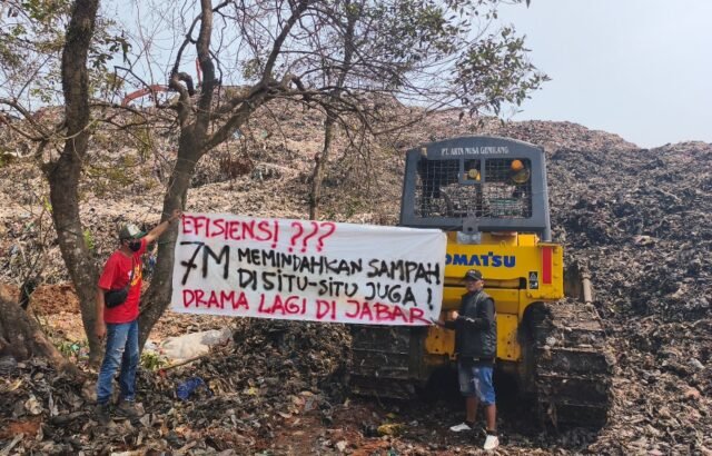 Proyek Pemindahan Sampah di TPA Burangkeng Disorot