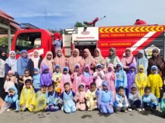 Seru dan Edukatif, Anak TK Nurul Iman Belajar Jadi Pemadam Cilik di Dinas Damkar Kota Lhokseumawe