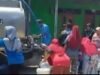 Kemarau Ekstrim PMT dan Kharisma Family, Salurkan Bantuan 10 Tanki Air Bersih untuk Warga Desa Karang Malang